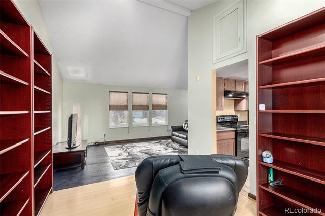 3411 S Olathe Way