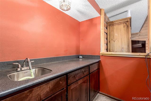 3411 S Olathe Way