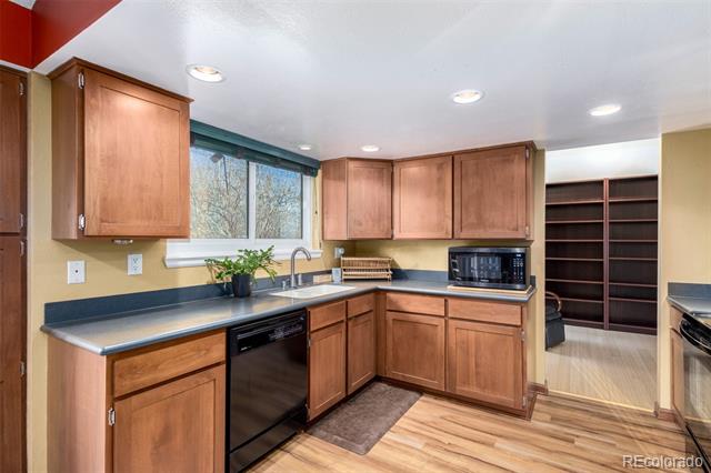 3411 S Olathe Way