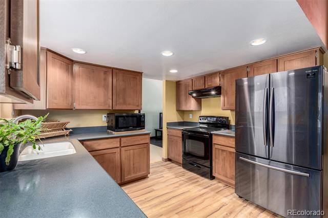 3411 S Olathe Way
