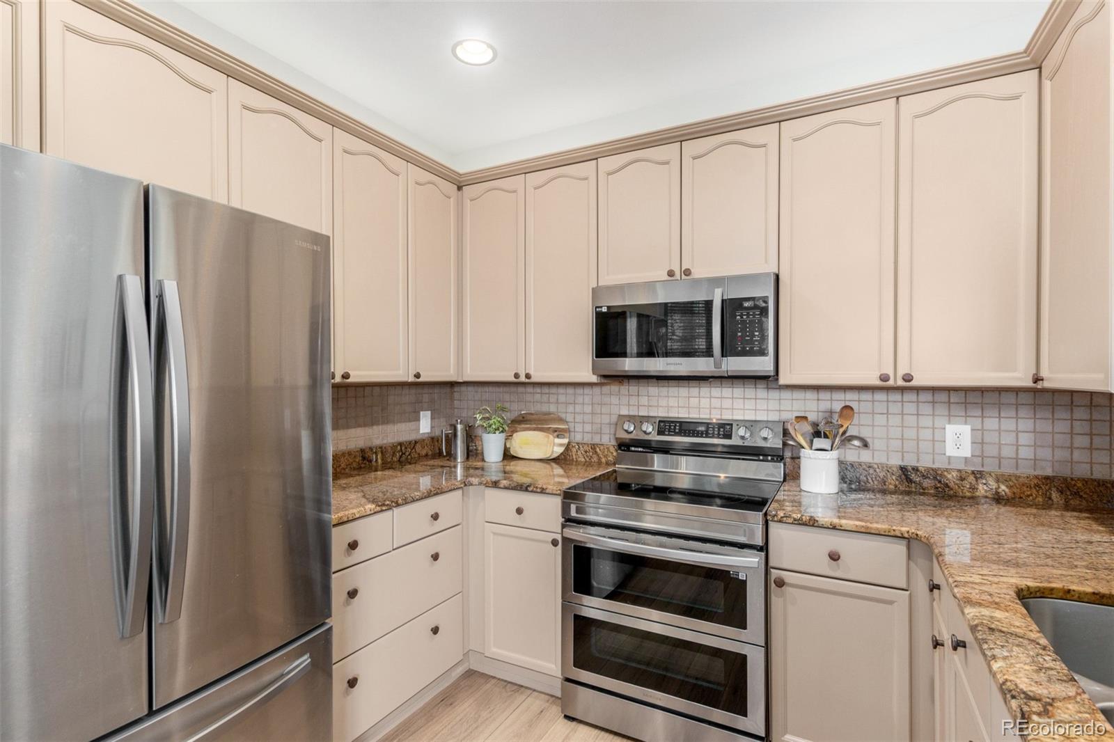 8445 S Holland Way Unit: 102