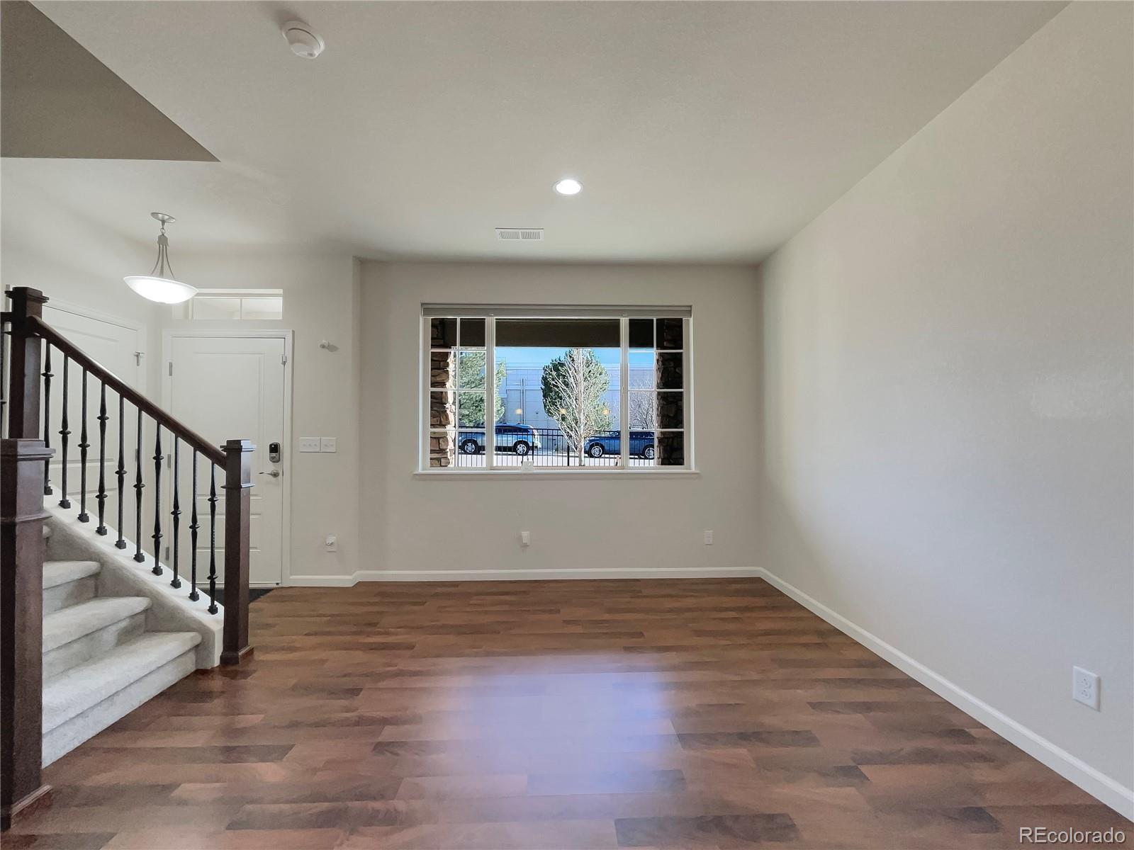 9040 E Phillips Lane