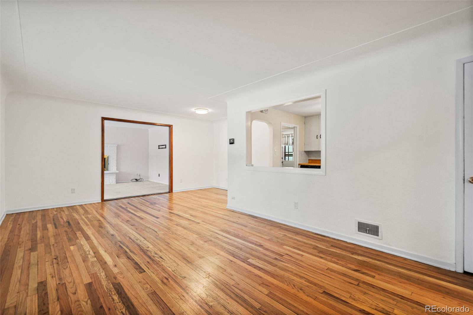 1876 S Chester Circle