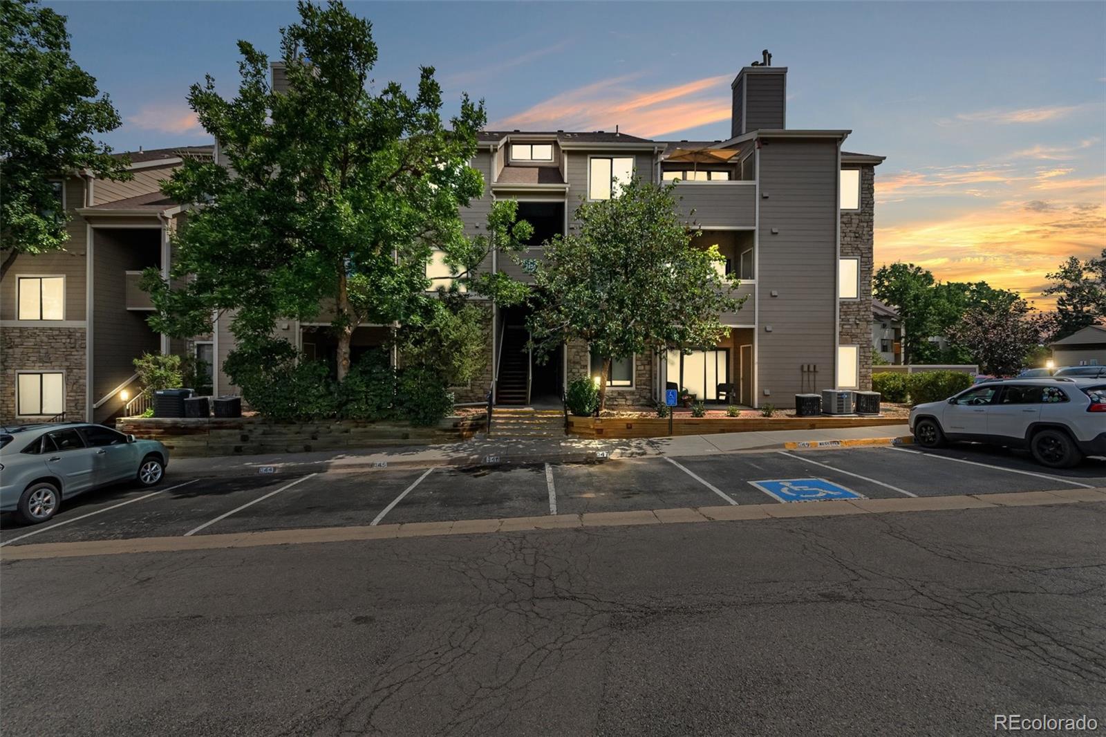 7474 S Alkire Street Unit: 304