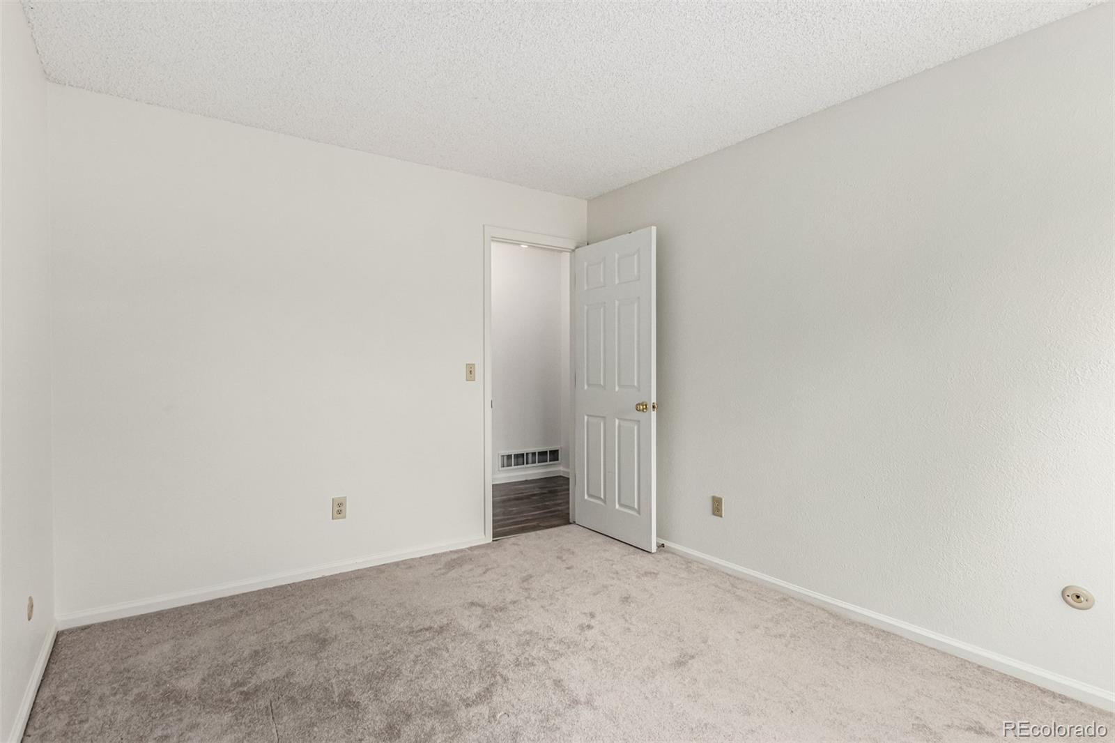 4750 S Dudley Street Unit: 41