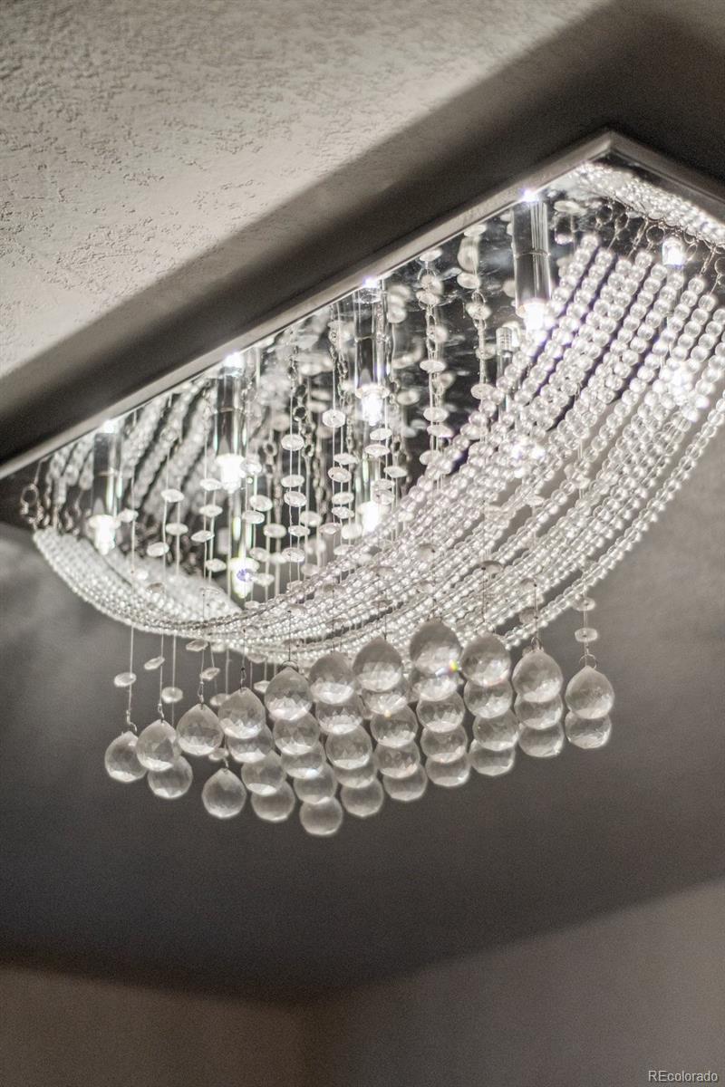 4666 E Hinsdale Place