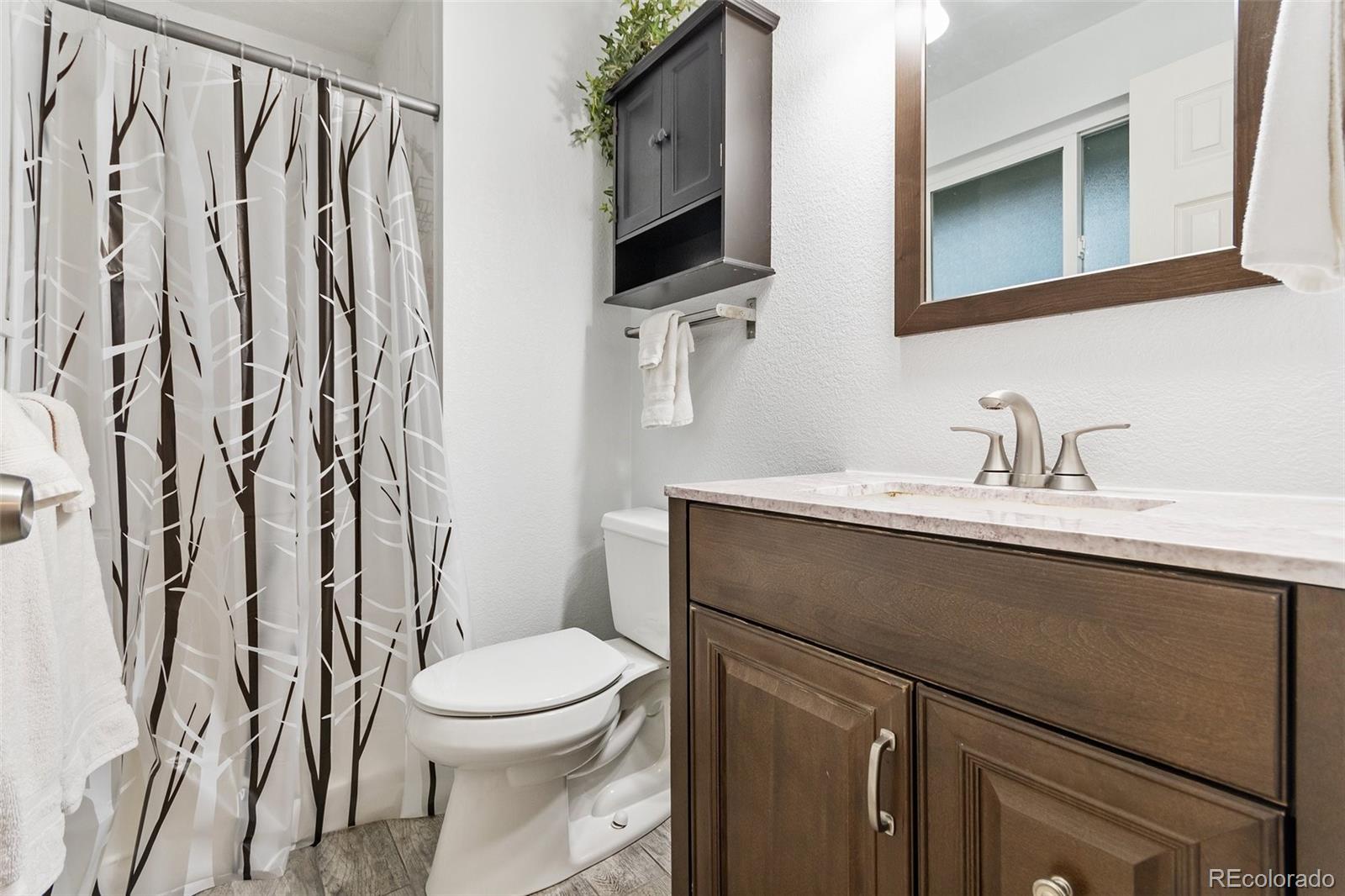 4666 E Hinsdale Place