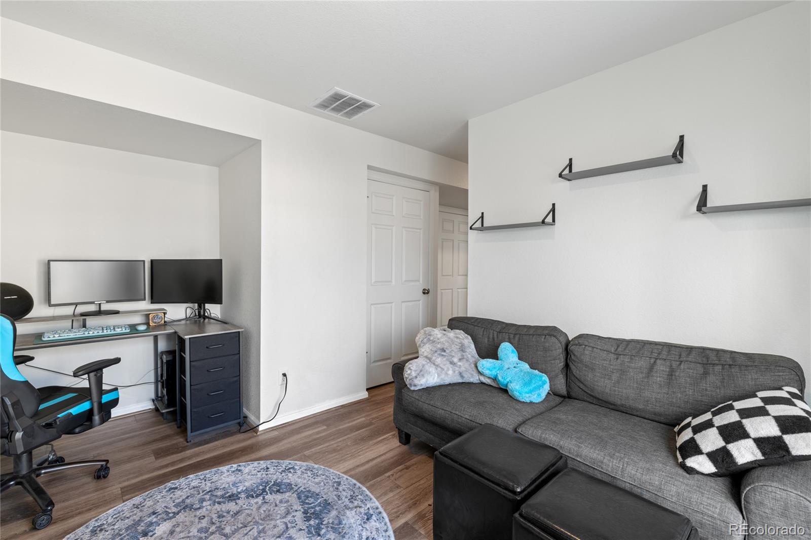 3944 N Quatar Court