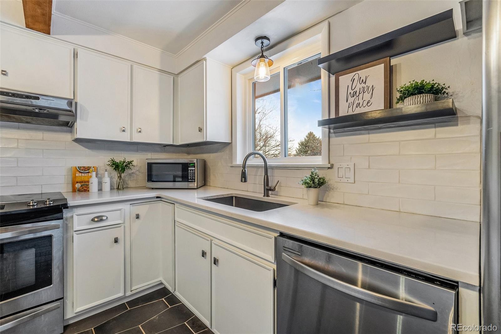 6734 S Dexter Street