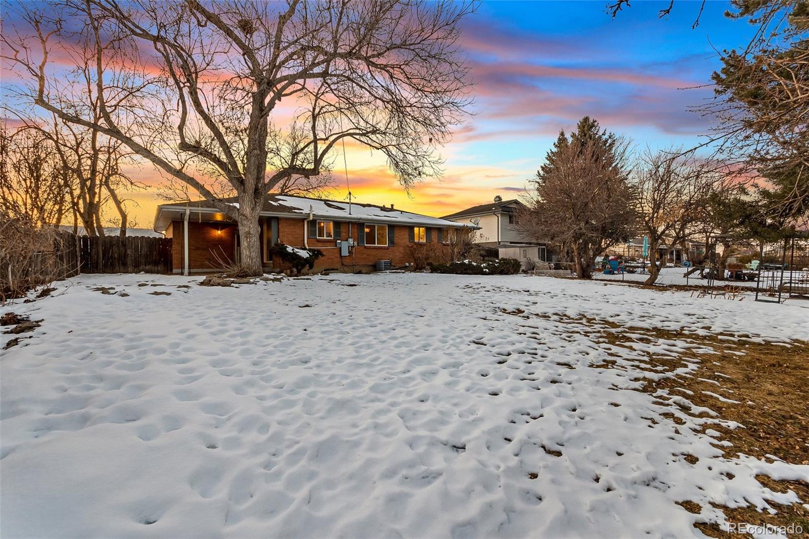 6734 S Dexter Street