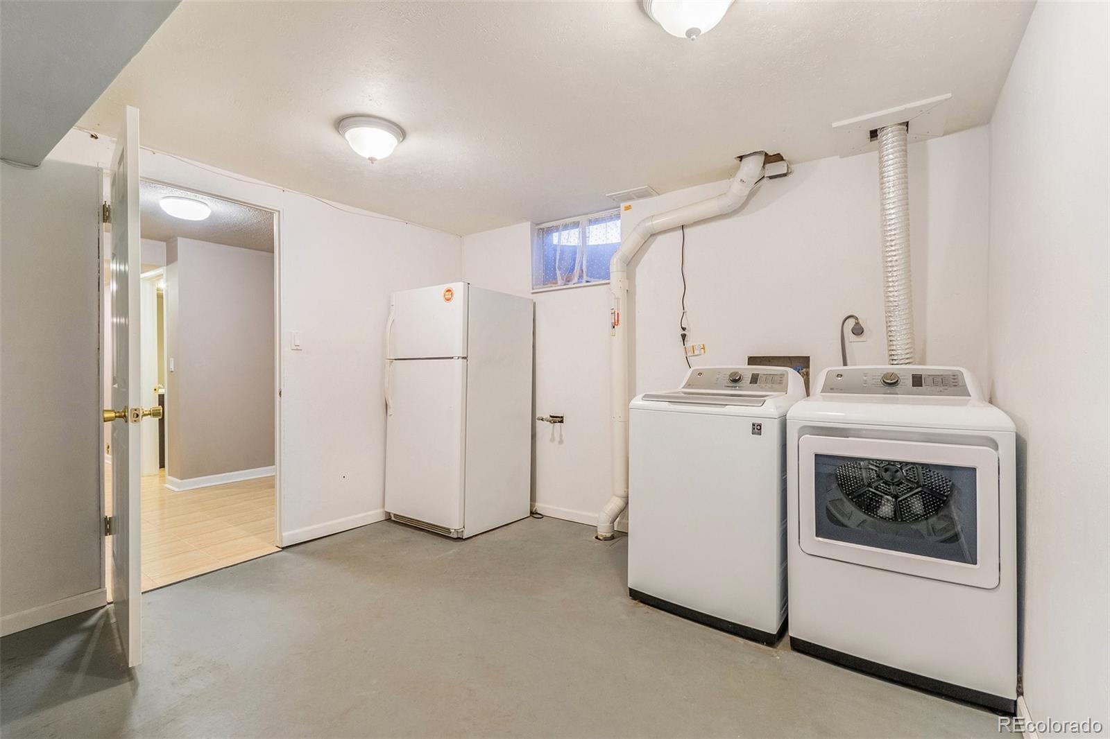 6734 S Dexter Street