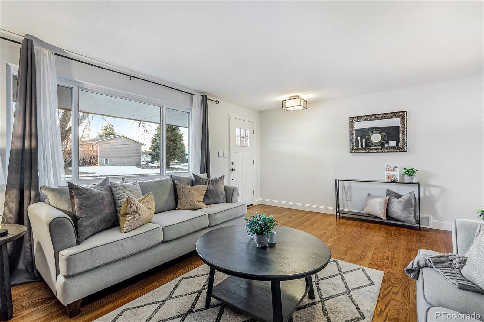 6734 S Dexter Street