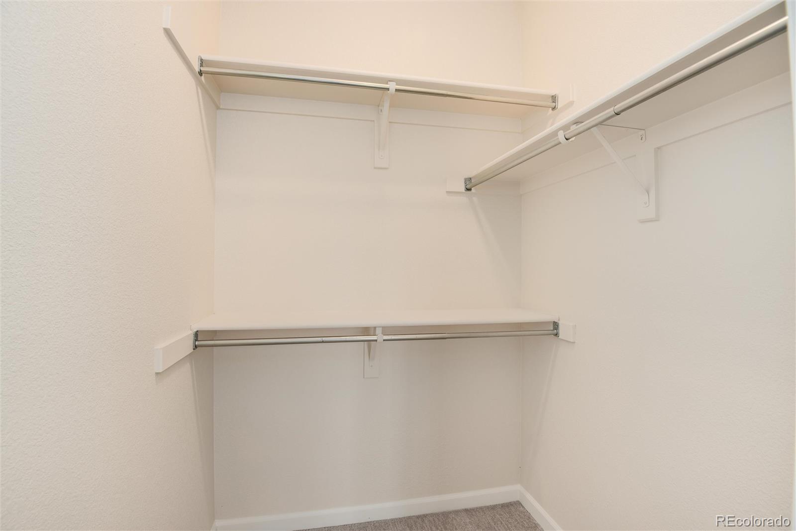 8456 S Hoyt Way Unit: 204