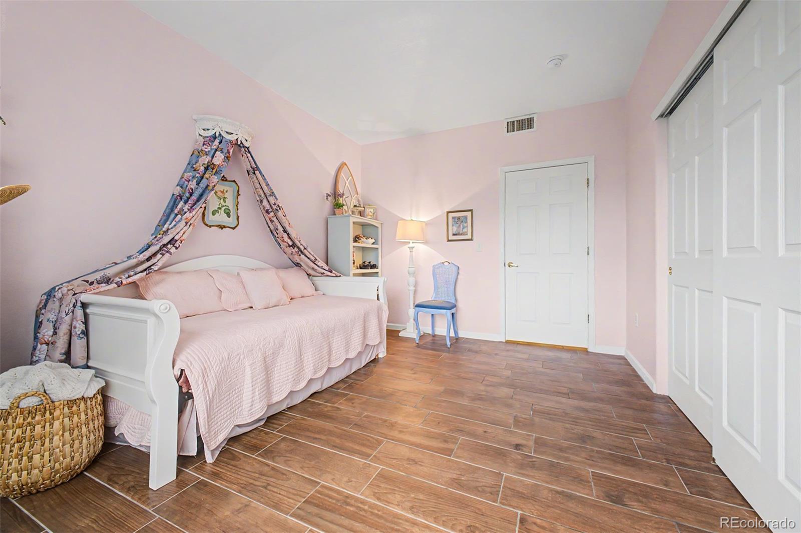 4875 S Balsam Way Unit: 7-101