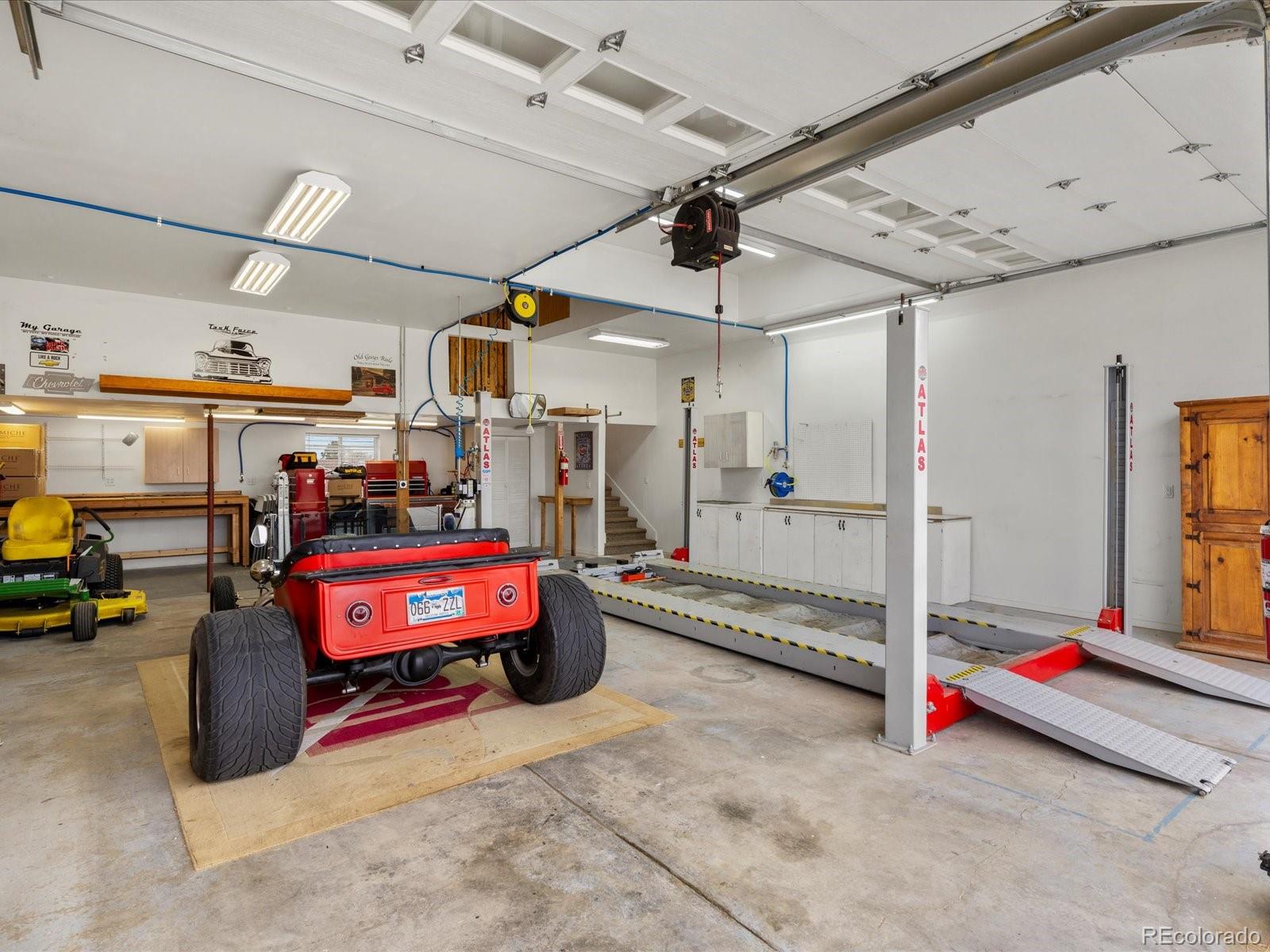 34570 Wagon Wheel Trail