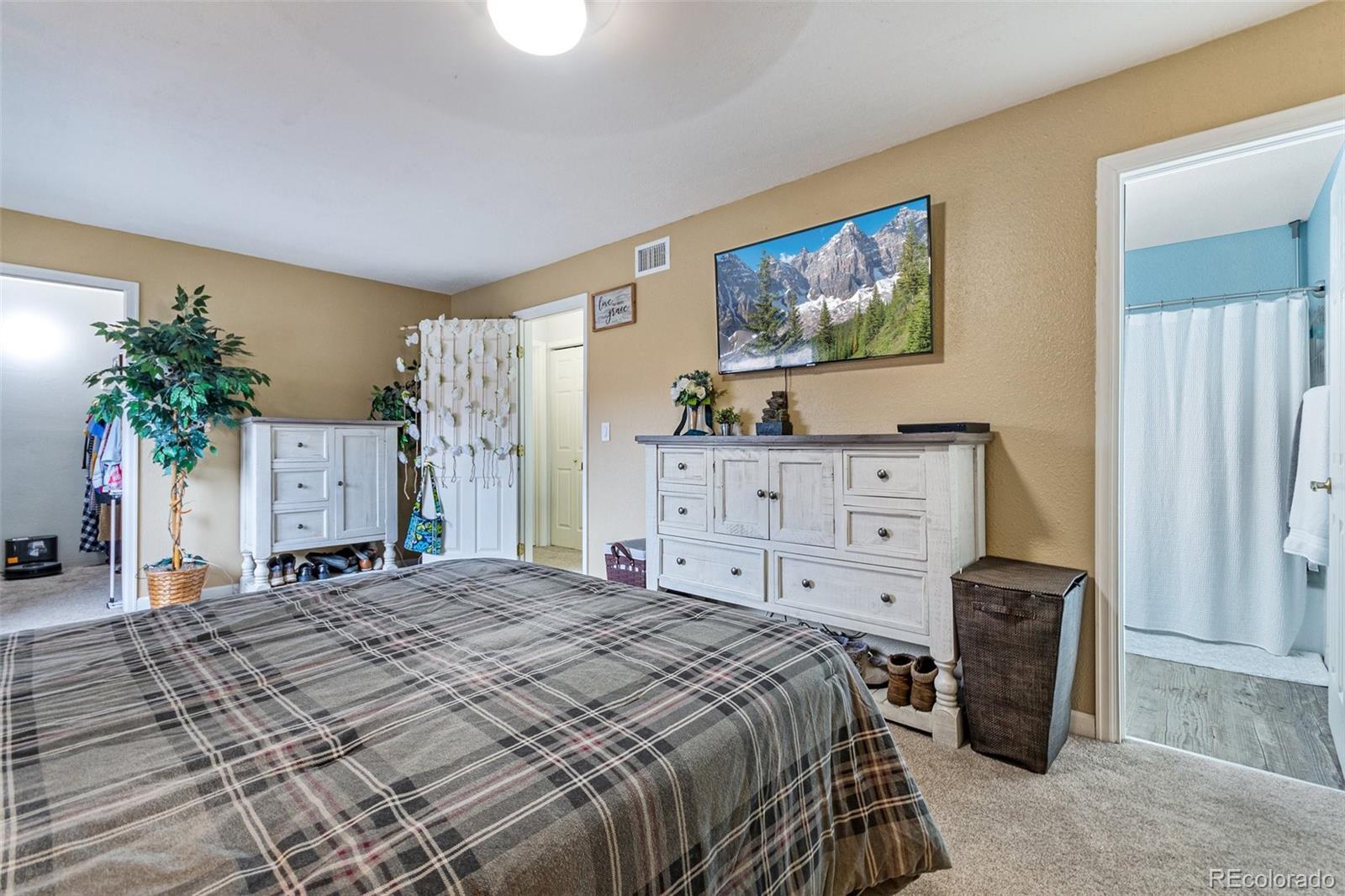 11925 E Harvard Avenue Unit: 208