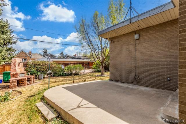 680 S Canosa Court