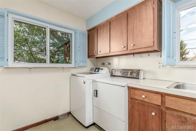 680 S Canosa Court