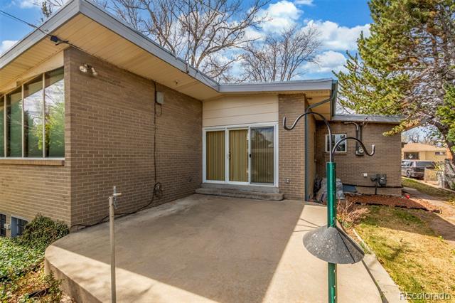 680 S Canosa Court