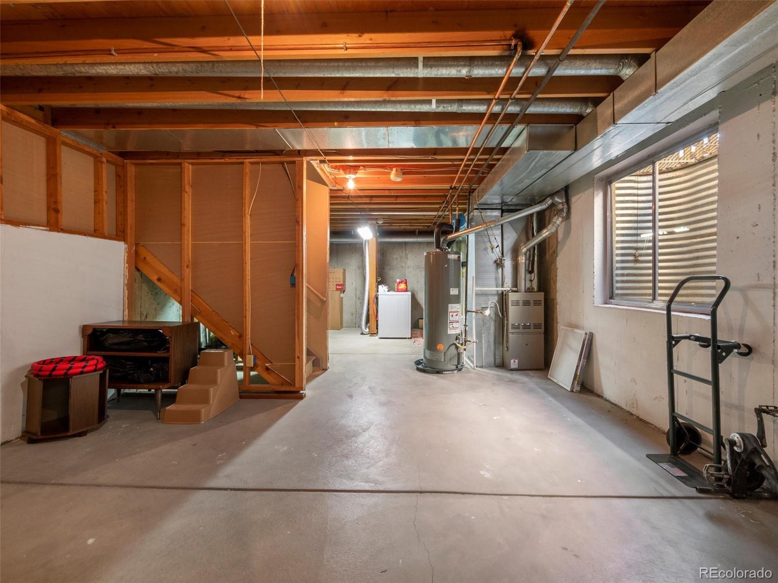 5641 S Youngfield Street