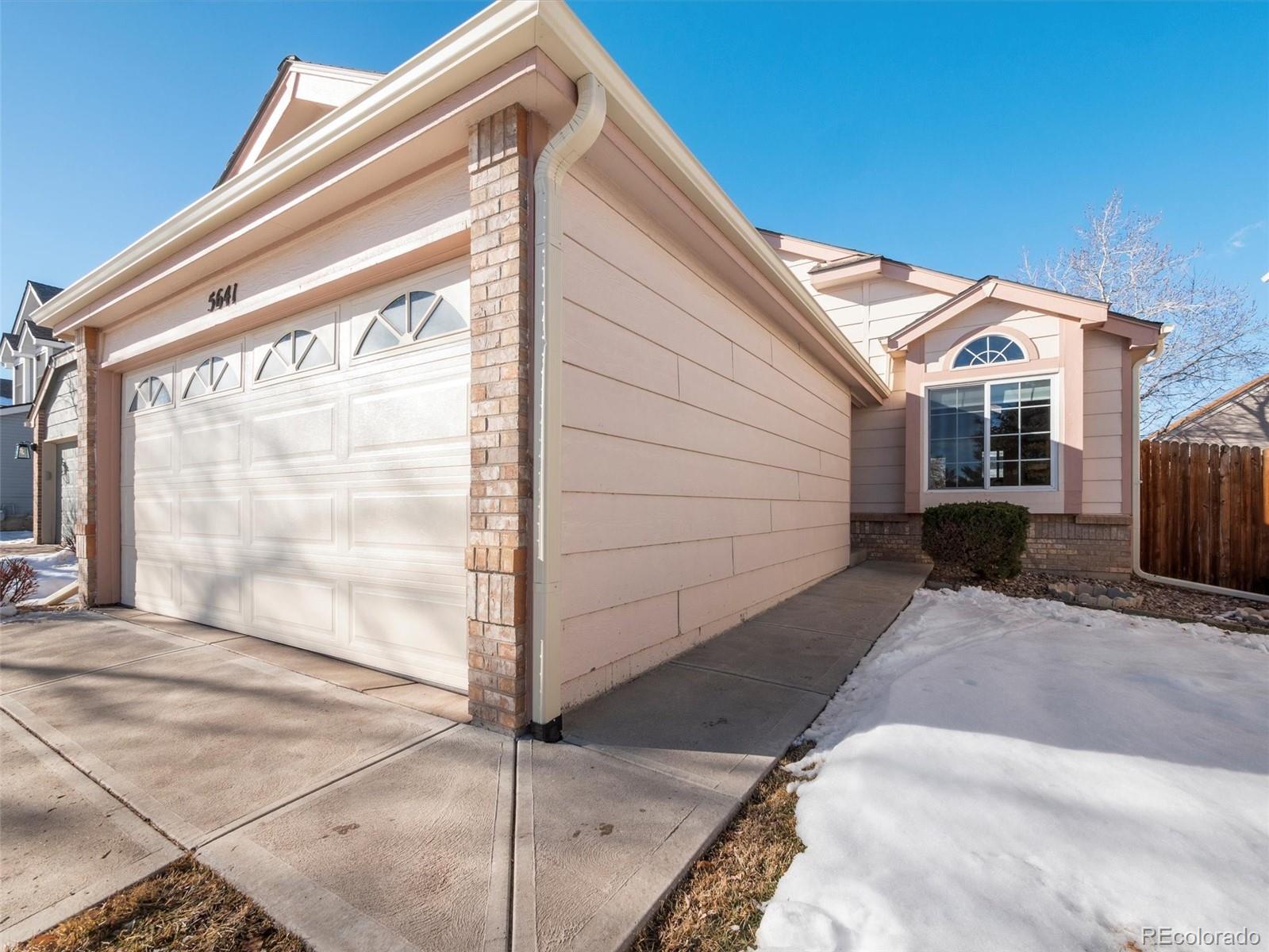 5641 S Youngfield Street