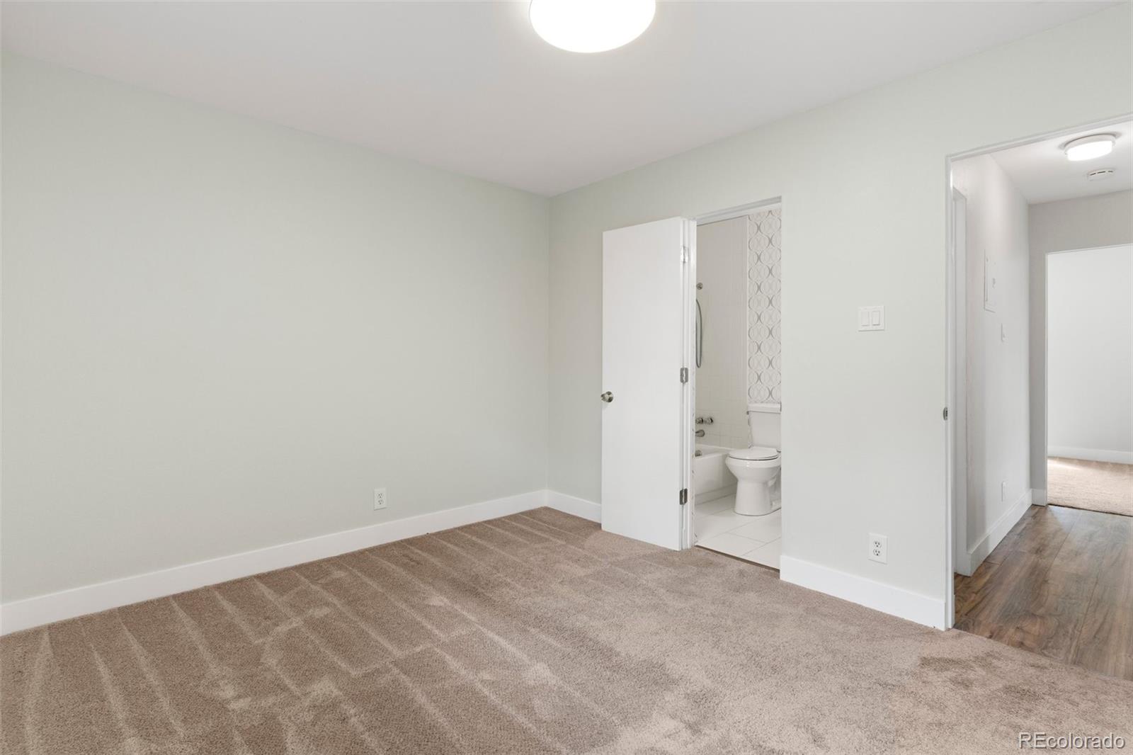 1225 S Oneida Street Unit: 225