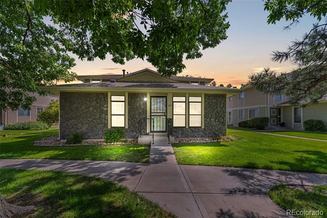1225 S Oneida Street Unit: 225