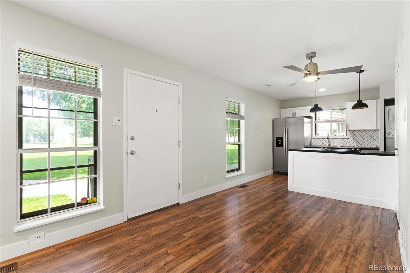 1225 S Oneida Street Unit: 225