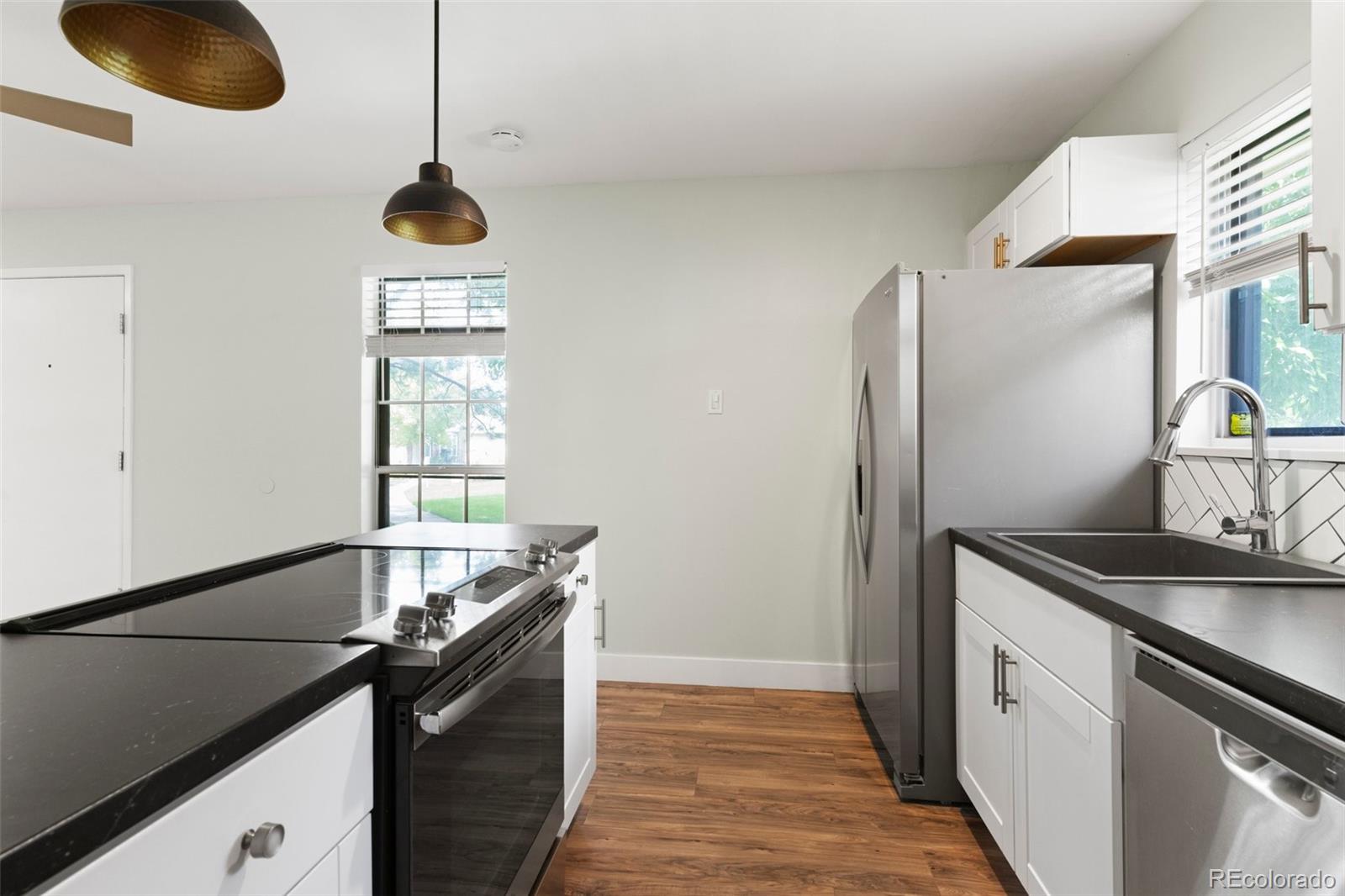 1225 S Oneida Street Unit: 225