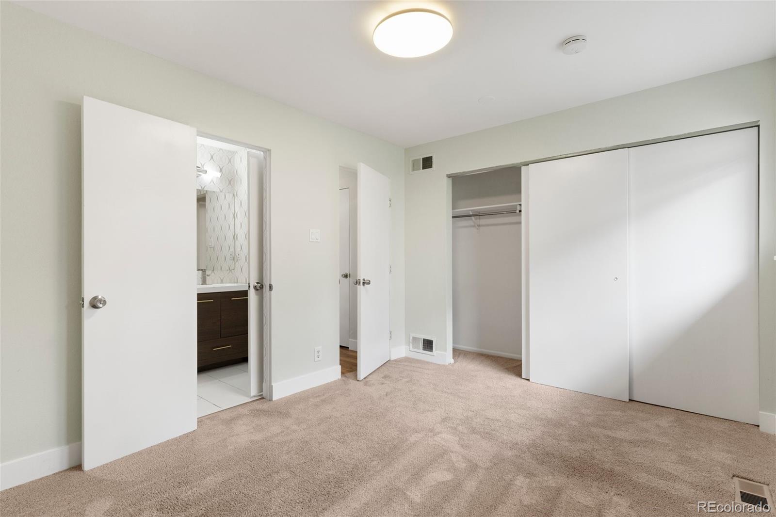 1225 S Oneida Street Unit: 225