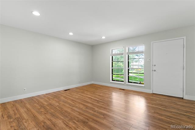 1225 S Oneida Street Unit: 225