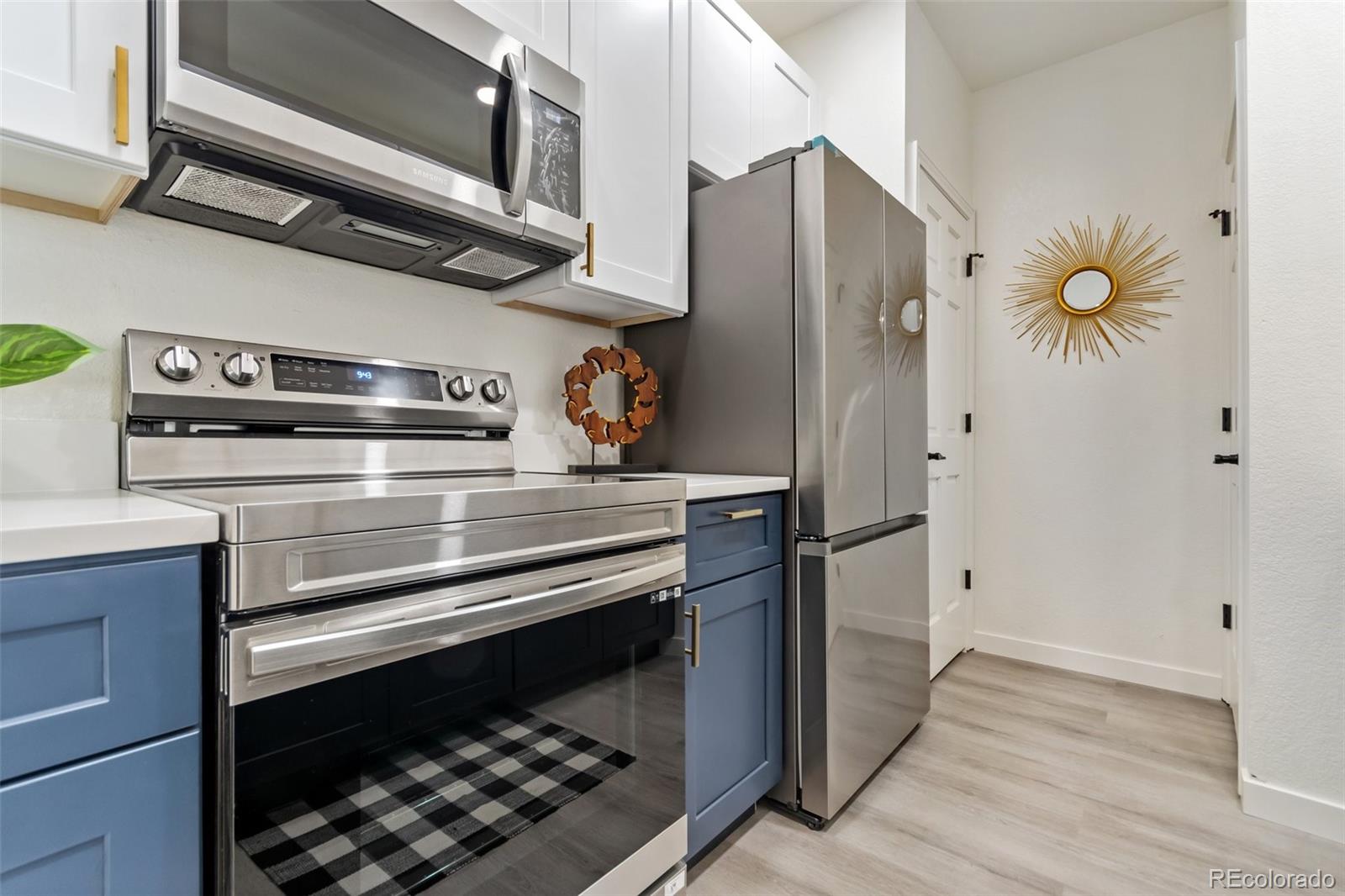 3016 W Prentice Avenue Unit: L