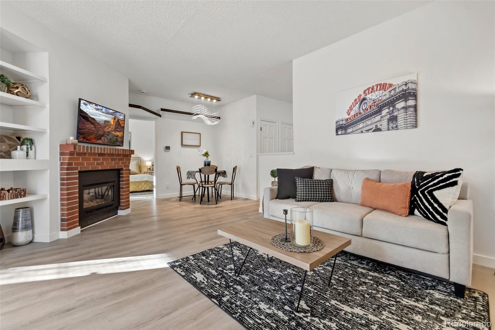 3016 W Prentice Avenue Unit: L