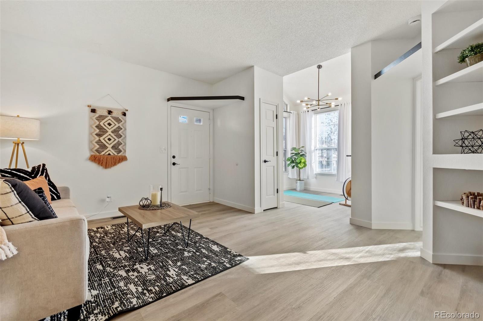 3016 W Prentice Avenue Unit: L