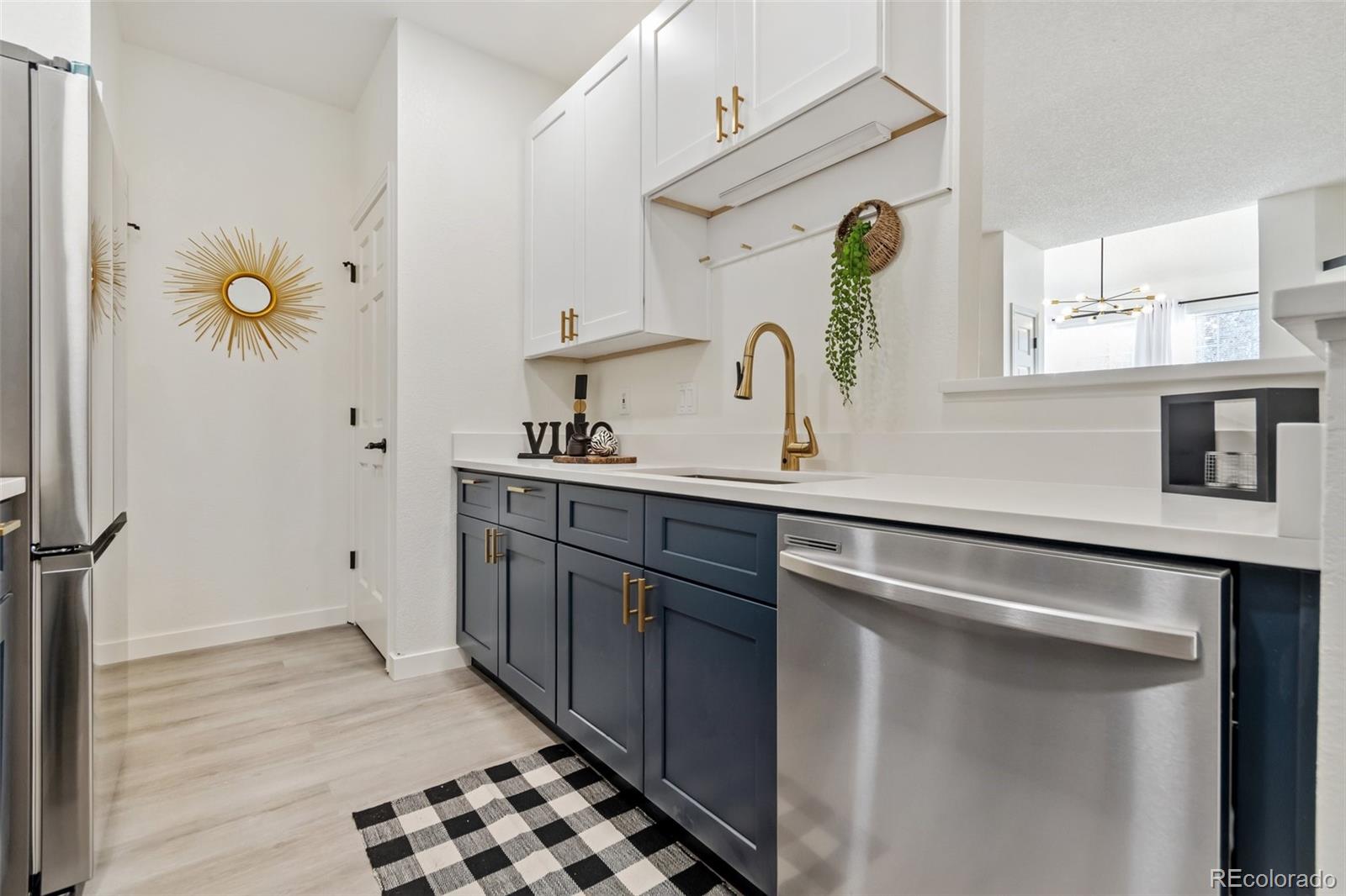 3016 W Prentice Avenue Unit: L