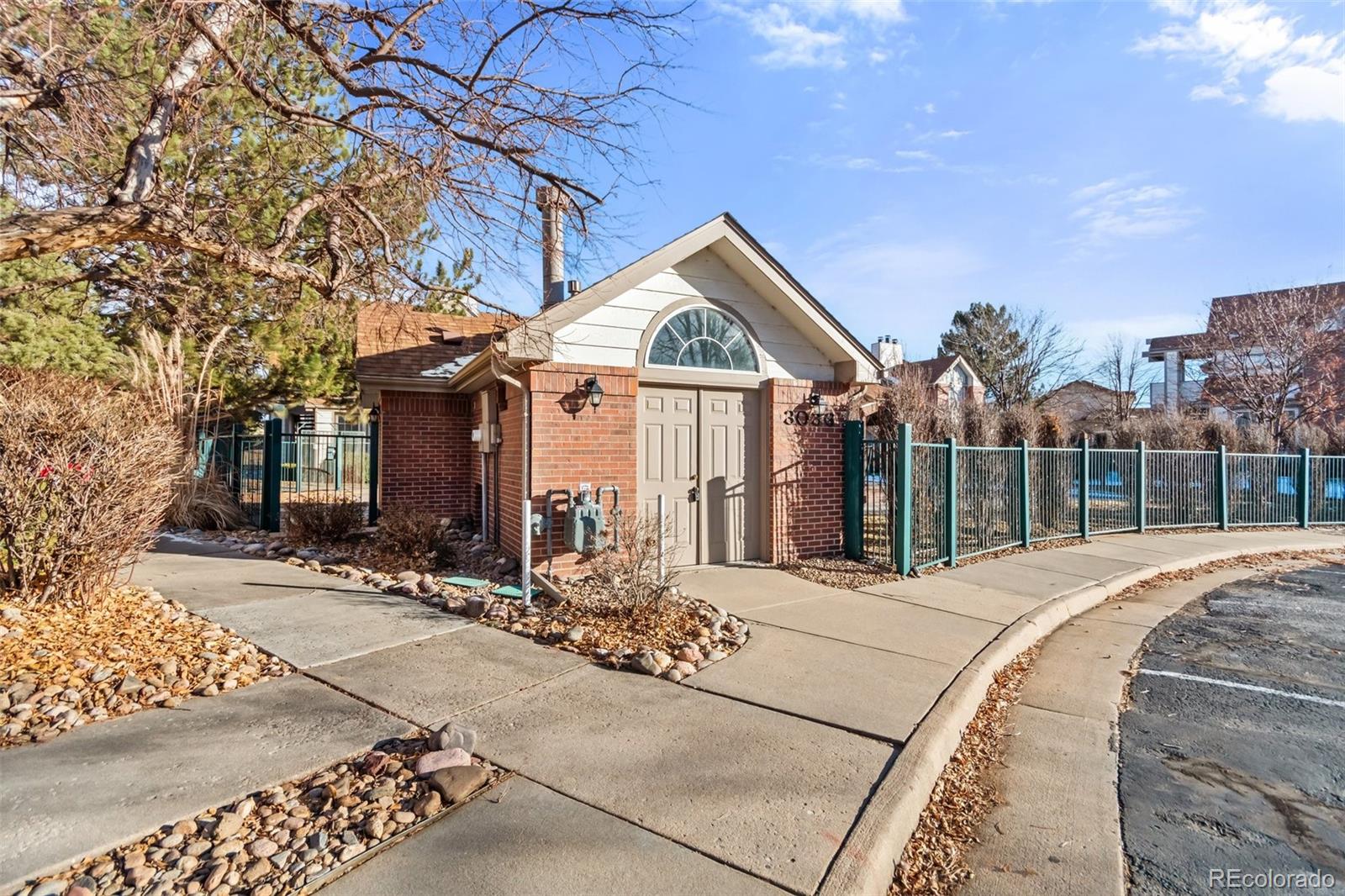 3016 W Prentice Avenue Unit: L