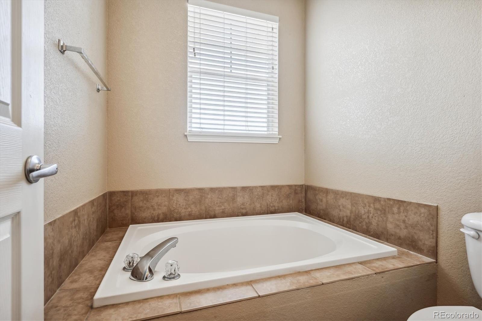 9543 Pearl Circle Unit: 101