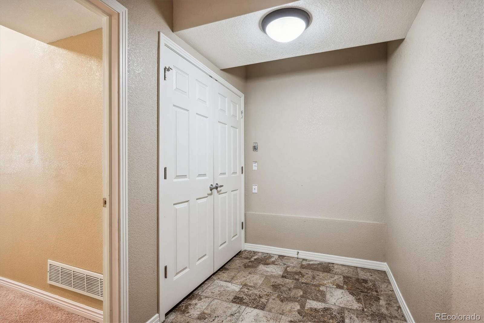 9543 Pearl Circle Unit: 101