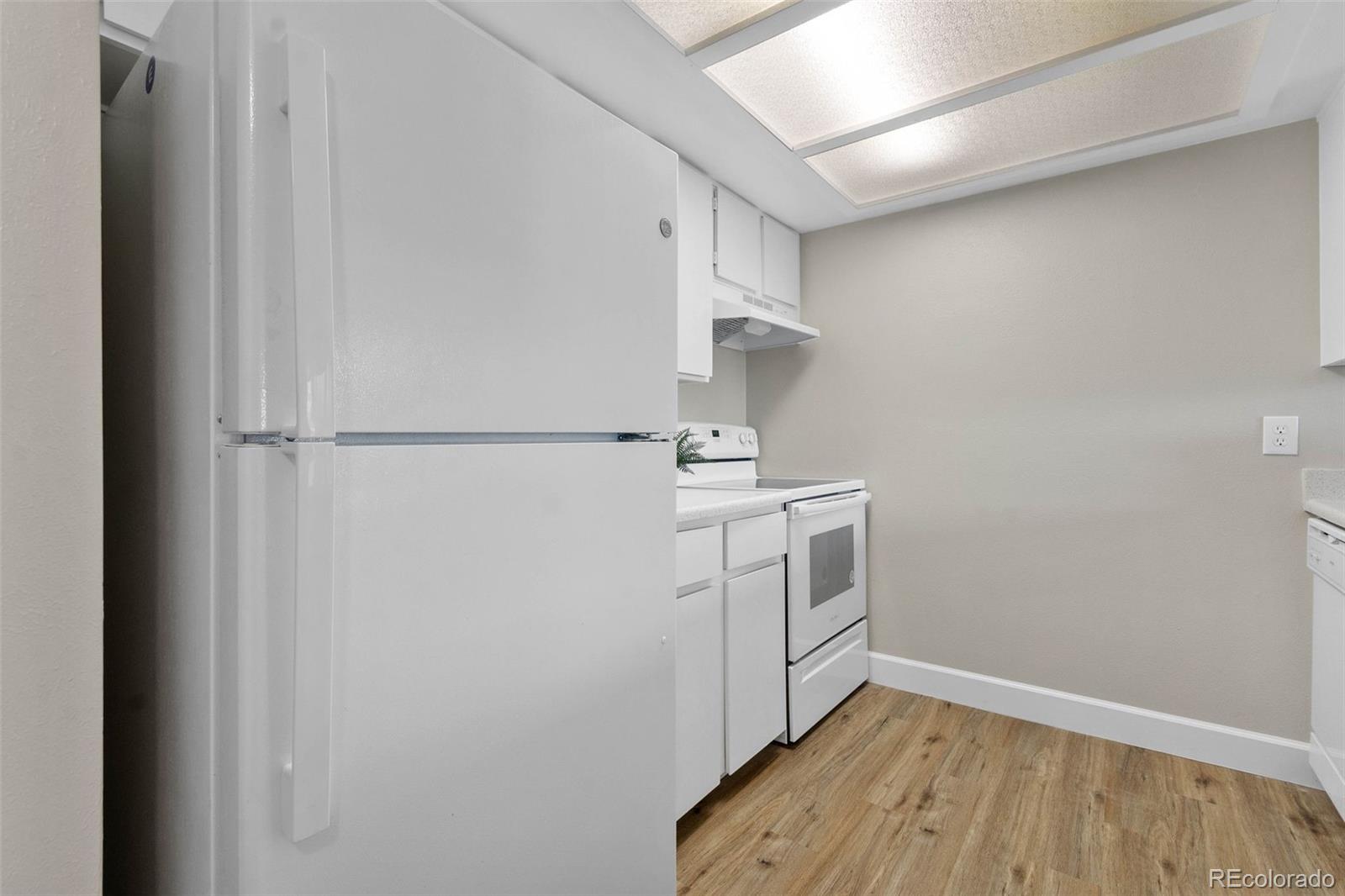 4896 S Dudley Street Unit: 6-8