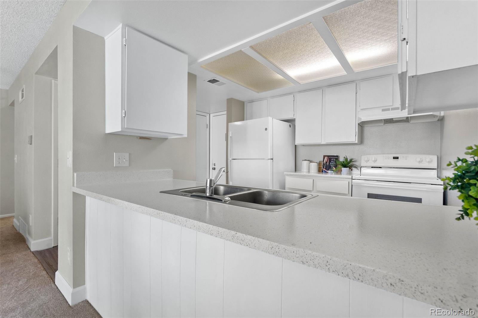 4896 S Dudley Street Unit: 6-8