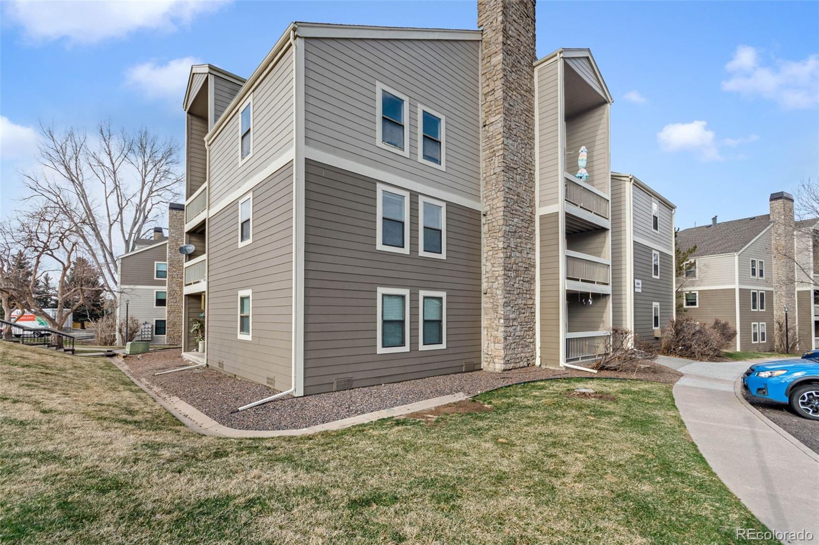 4896 S Dudley Street Unit: 6-8