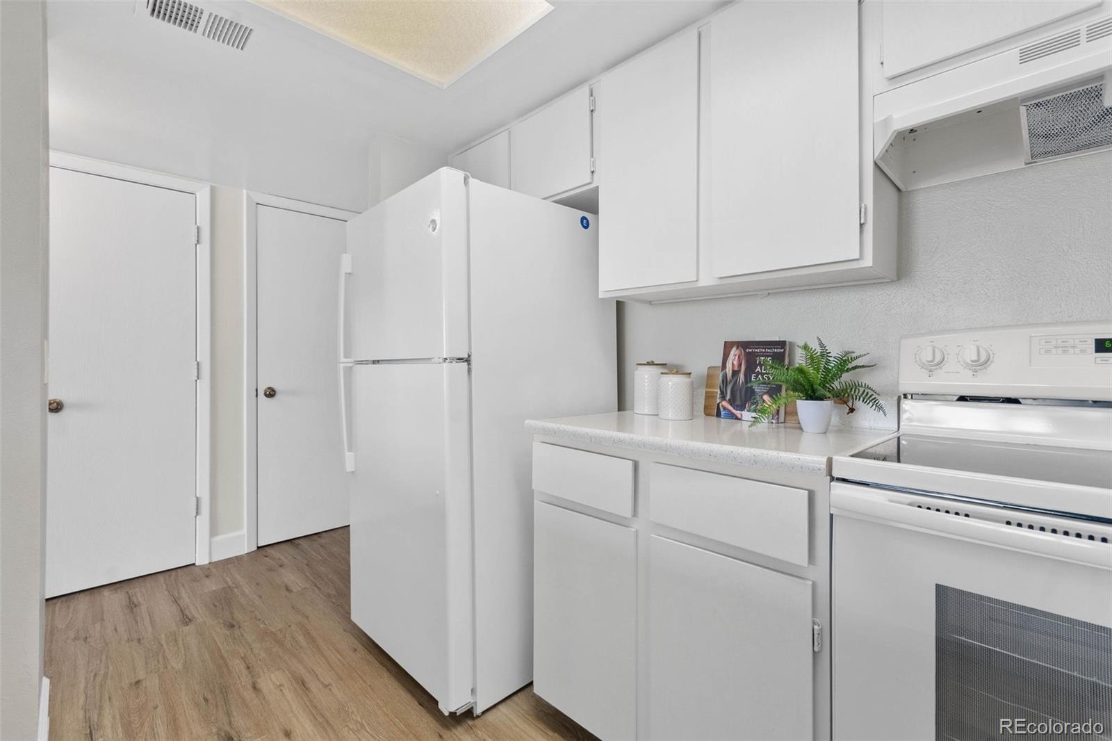 4896 S Dudley Street Unit: 6-8