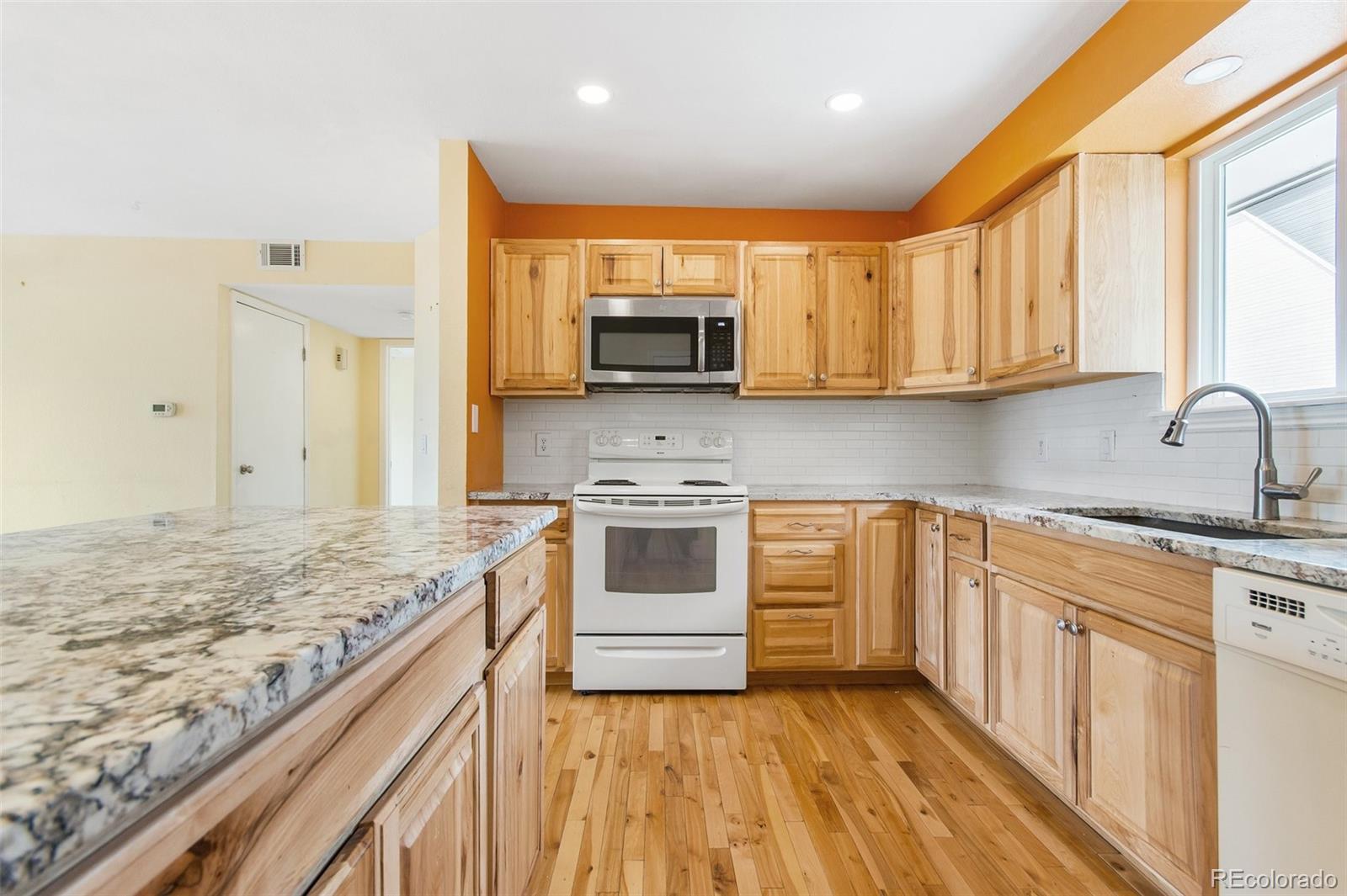 5250 S Huron Way Unit: 11-207