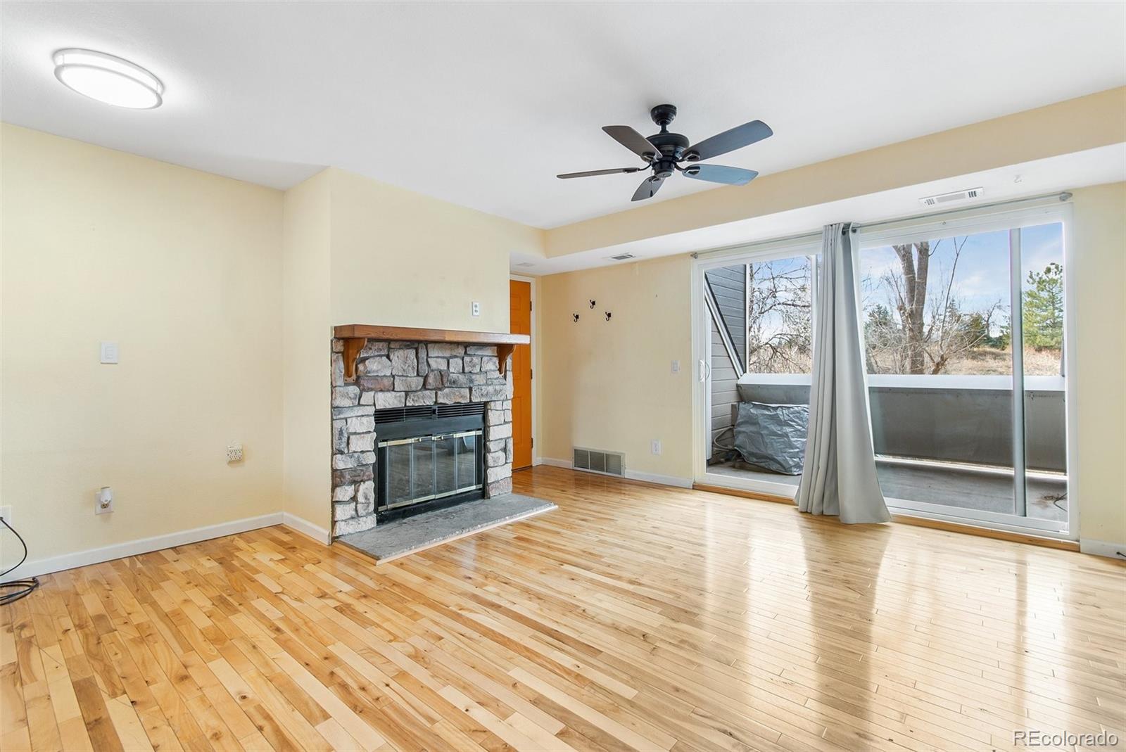 5250 S Huron Way Unit: 11-207