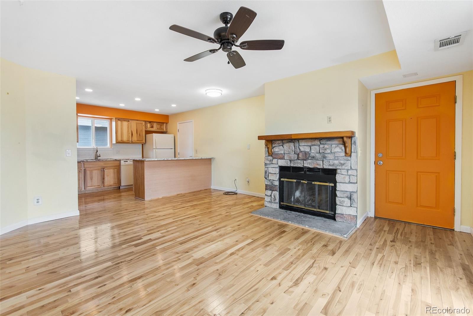 5250 S Huron Way Unit: 11-207