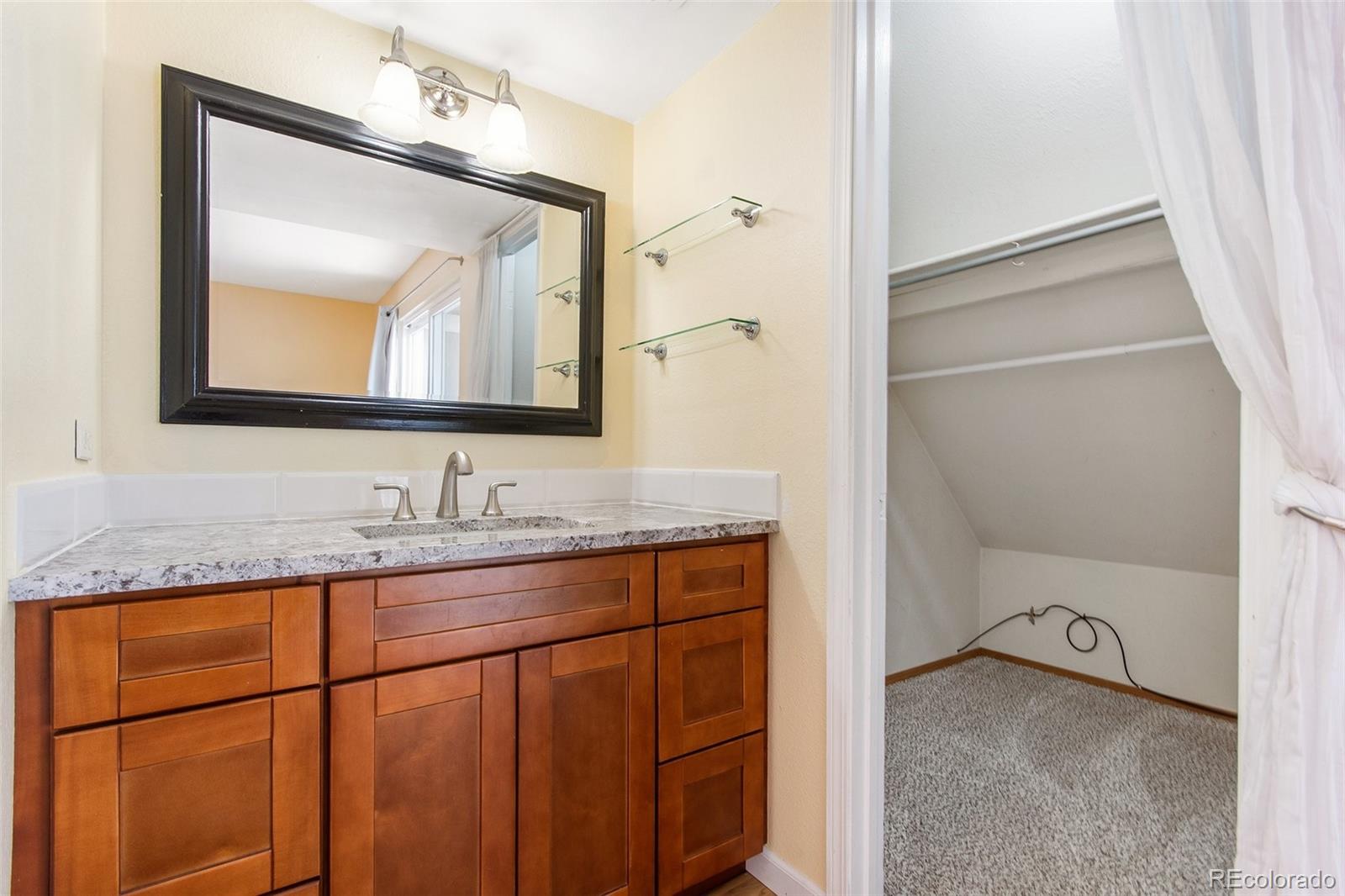 5250 S Huron Way Unit: 11-207