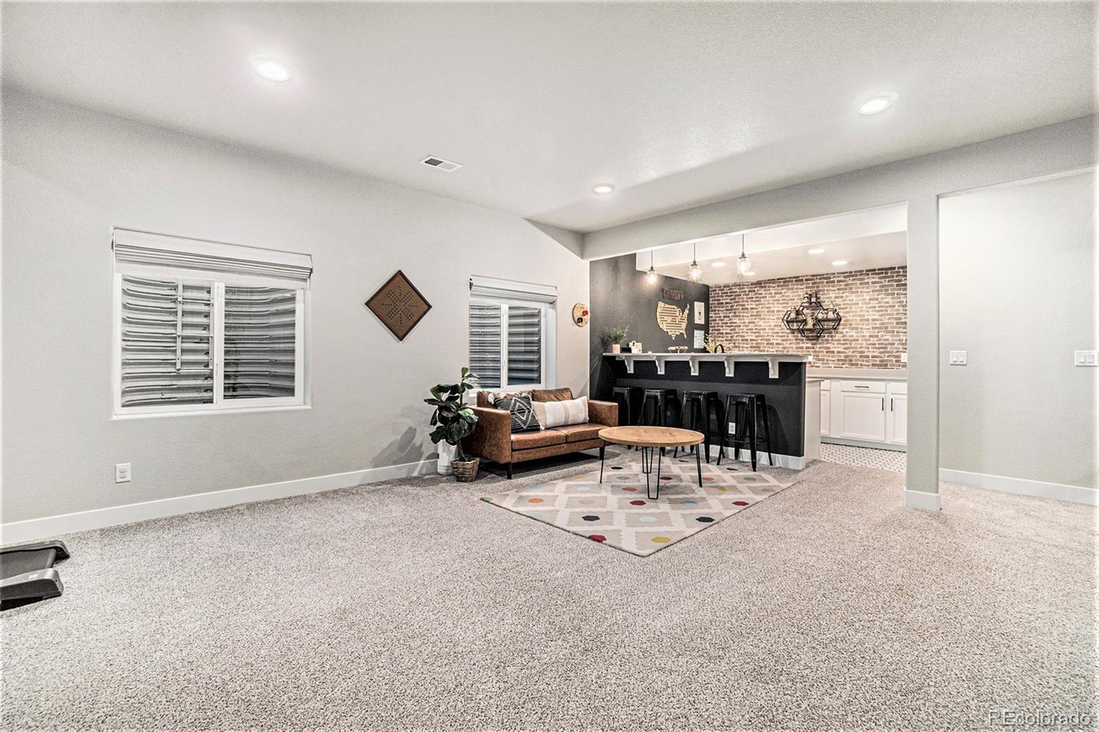 1904 Golden Horizon Drive