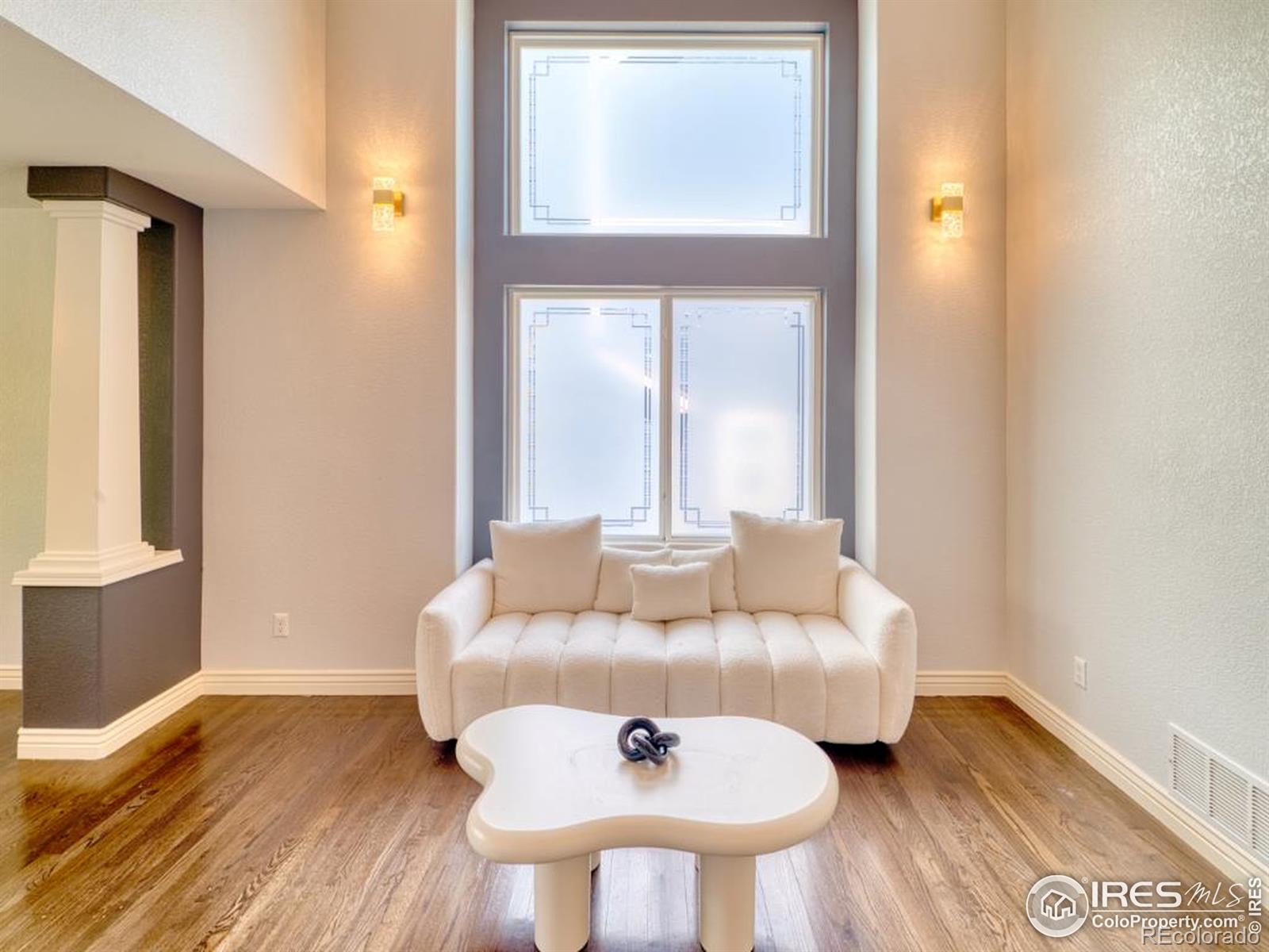 10583 Oakmoor Circle