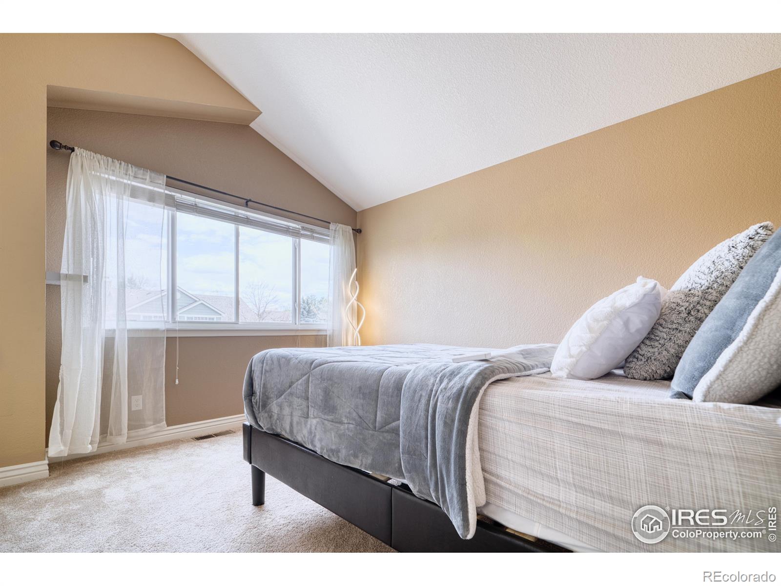 10583 Oakmoor Circle