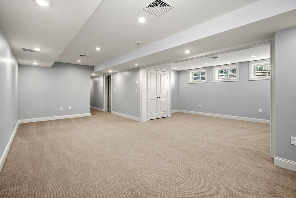 123 Farwell Street # 123